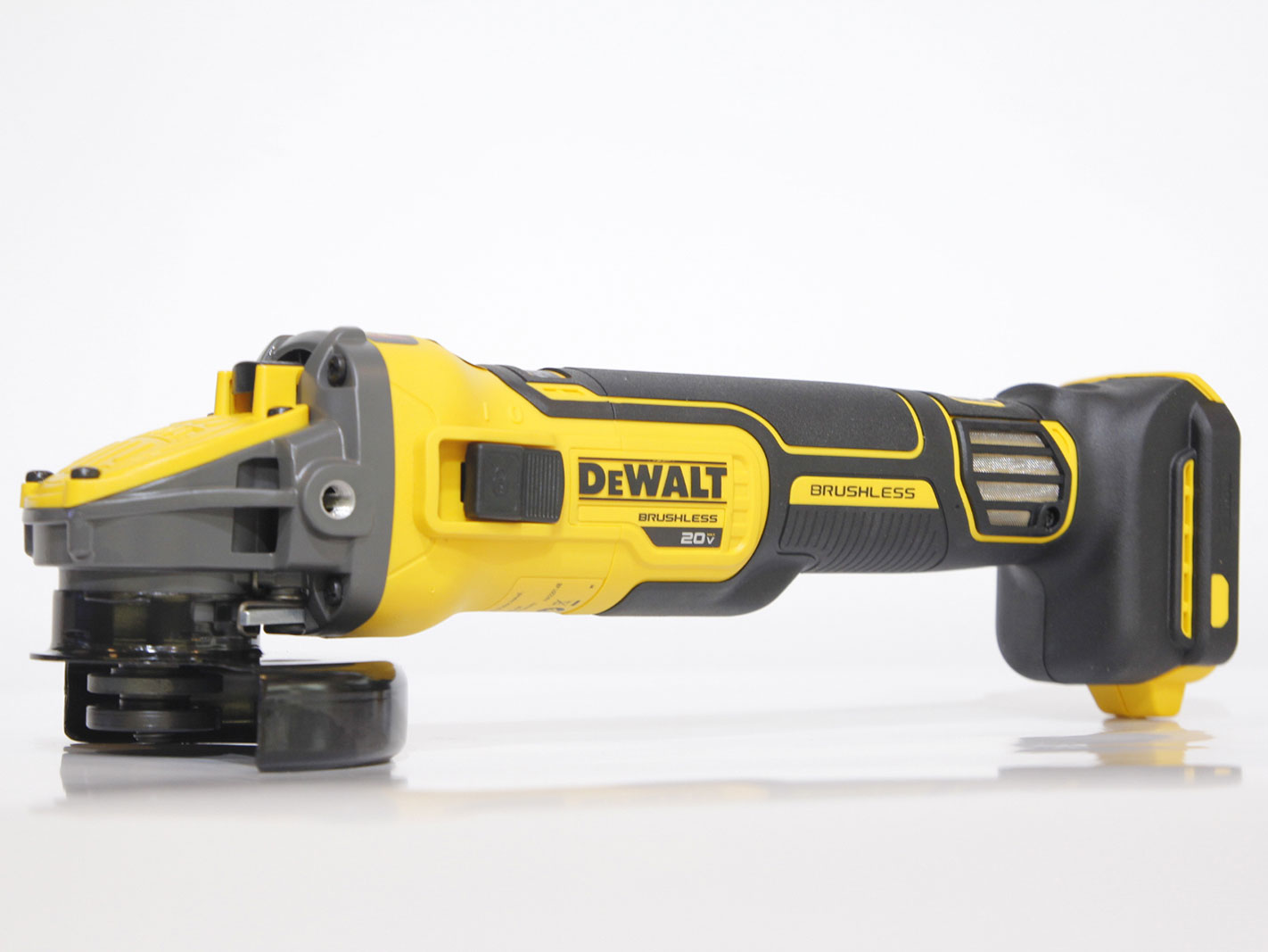 may-mai-goc-dung-pin-20v-max-dewalt-dcg409vsn-b1-2